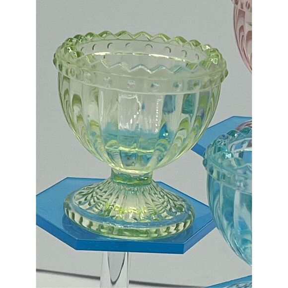 Vintage Style Set of 3 Pastel Colored Glass Egg Cup Holder Pink, Blue & Green  T - Picture 2 of 8